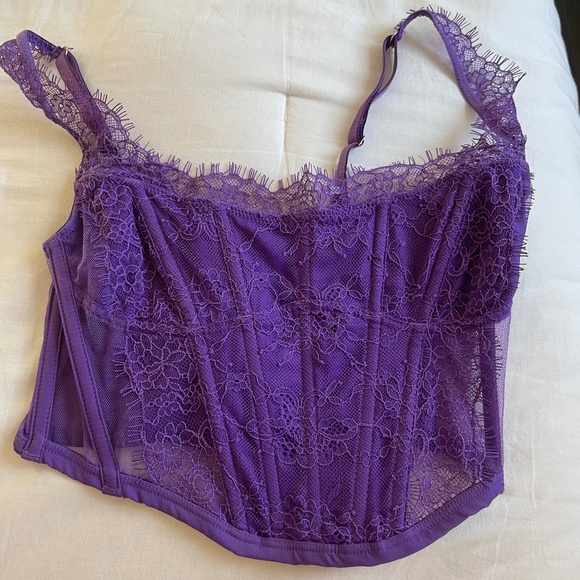 Victoria's Secret Corset - Picture 1 of 2